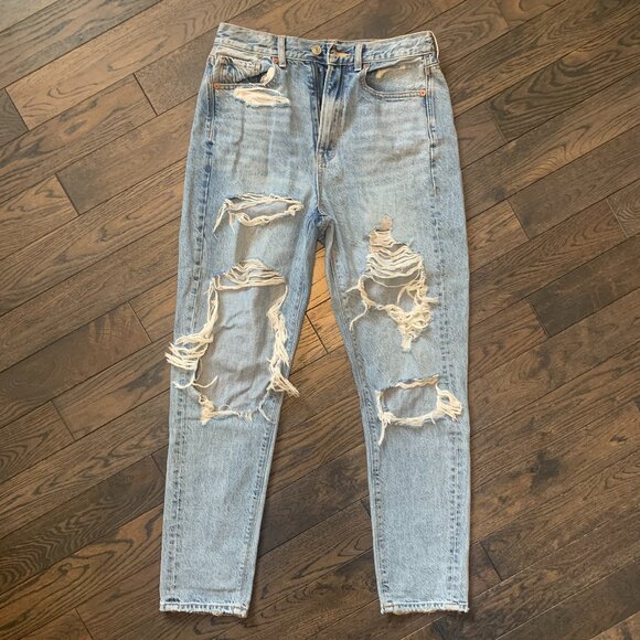 American Eagle Women's Highest Rise Mom Jeans Distressed Cotton Blue, size 2 - Picture 1 of 5
